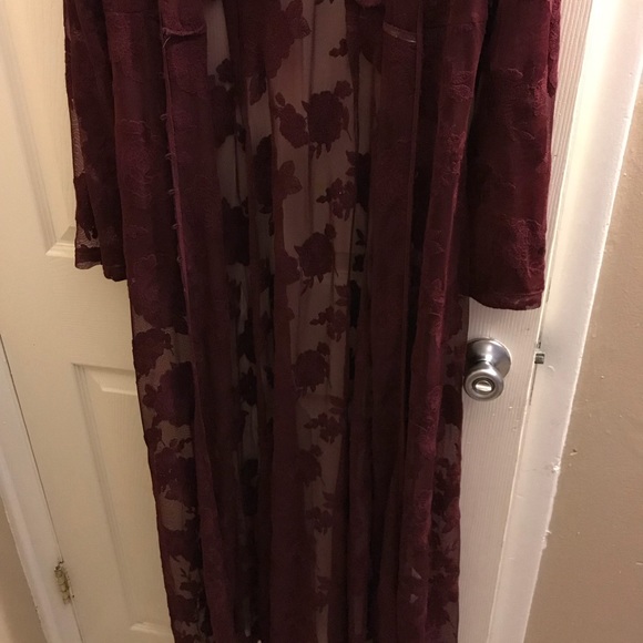 Gorgeous long length floral lace red wine dress ! - Picture 3 of 5